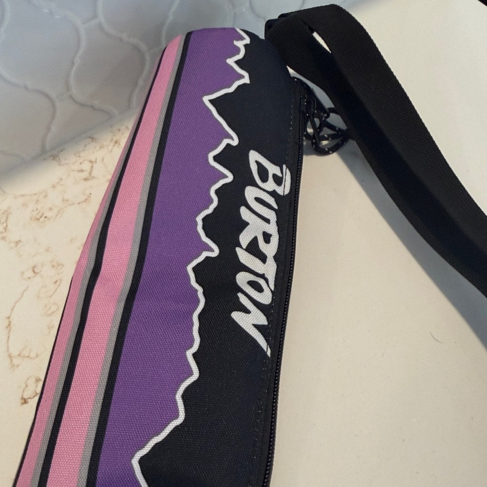 Burton Beeracuda 2L Cooler Sling Bag - Picture 2 of 5